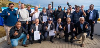 Valoran el histórico acuerdo que Puerto San Antonio firmó con los pescadores artesanales para seguir avanzando con Puerto Exterior